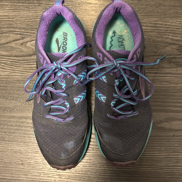 🍍 Brooks Cascadia 12 Trail Running Shoes Womens Size 10.5 Black Purple 🍍 - Picture 3 of 6